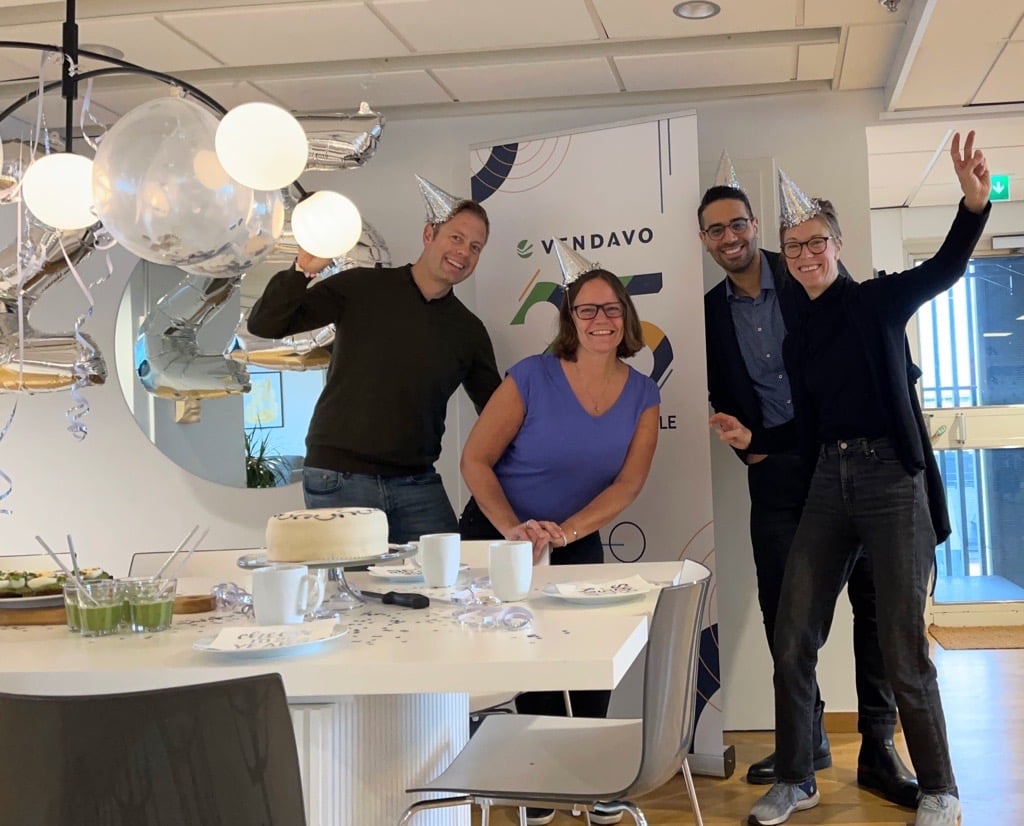 Vendavo team members celebrating 25 years of profitable innovation